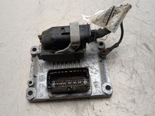 Блок управления двигателем Opel Astra 1998-2009