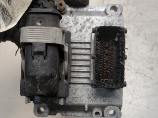 Блок управления двигателем, ориг. номер 55559233, Opel Astra 1998-2009