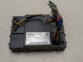 Блок комфорта Nissan Navara 2005-2010