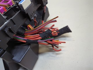 Блок управления бортовой сети (Body Control Module), ориг. номер 8W0907064DB, Audi Q7 2015-2019