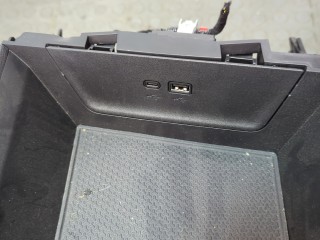 Разъем AUX/USB, ориг. номер 13555488, Chevrolet Equinox 2024-2026