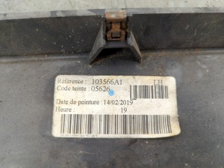 Молдинг бампера левое переднее, ориг. номер 103566A1, Renault T 2013-2026