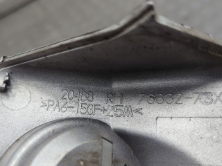 Накладка рейлинга правая, ориг. номер 738327SXXX, Infiniti QX56 2004-2007