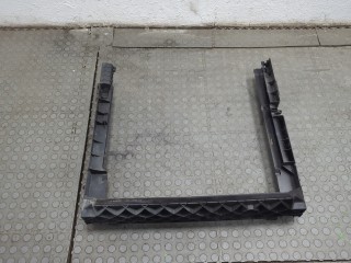 Кронштейн радиатора BMW X5 E70 2006-2010