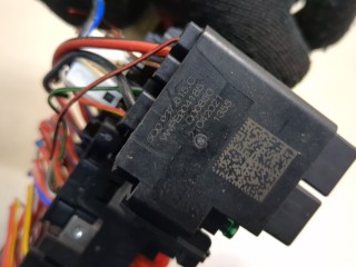 Блок предохранителей, ориг. номер 5Q0937615C, Volkswagen Passat 8 2019-2024