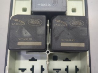 Блок предохранителей, ориг. номер T4N11778, Jaguar XF 2015-2020