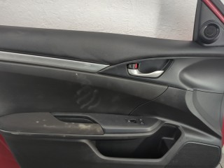 Ручка двери наружная левая передняя, ориг. номер 72681TEAT71ZP, Honda Civic 2019-2021