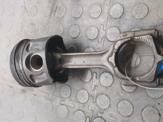 Поршень Opel Insignia 2008-2013