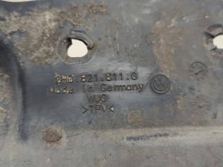 Брызговик левый задний, ориг. номер 2H0075101C, Volkswagen Amarok 2016-2020