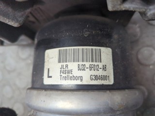 Подушка крепления двигателя левая, ориг. номер BJ326F012AB, Land Rover Range Rover Evoque 2011-2015