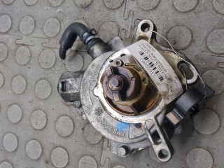 Насос вакуумный, ориг. номер BM5G2A451GA, 1754115, Ford Focus 2007-2011
