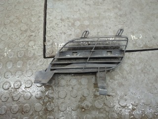 Заглушка (решетка) бампера правая, Nissan Almera 1998-2000