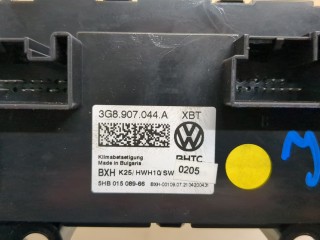 Переключатель отопителя (печки), ориг. номер 3G8907044A, Volkswagen Passat 8 2019-2024