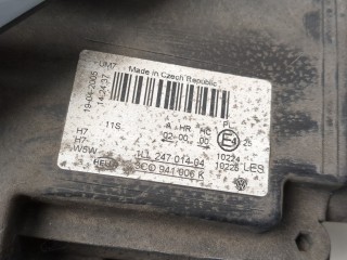 Фара (передняя) правая, ориг. номер 3C0941006K, Volkswagen Passat 2000-2005