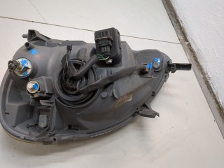 Фара (передняя) правая, ориг. номер 811300D090, Toyota Yaris 2003-2005