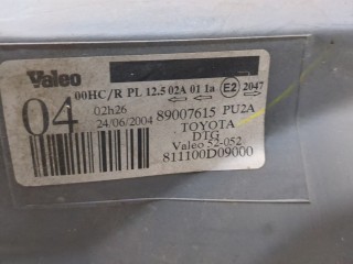 Фара (передняя) правая, ориг. номер 811300D090, Toyota Yaris 2003-2005