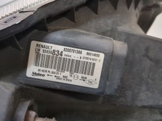 Фара (передняя) правая, ориг. номер 93859834, 4417558, Opel Vivaro 2006-2014