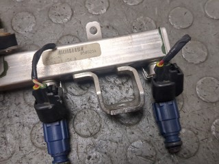 Форсунка топливная, ориг. номер L36313250, L36313150A, Mazda Tribute 2004-2007
