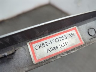 Накладка под фонарь левая задняя, ориг. номер CK5217D753AB, Land Rover Range Rover 4 2012-2017