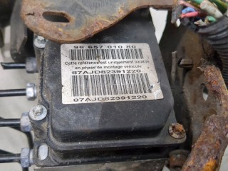 Блок АБС, насос (ABS, ESP, ASR), ориг. номер 9665701080, Citroen Berlingo 2004-2013