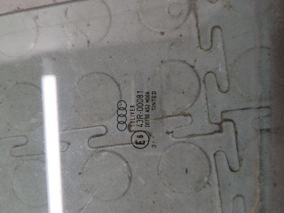 Стекло боковой двери правое заднее, Audi A6 2001-2005