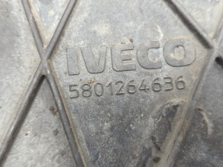 Кожух вентилятора радиатора (диффузор), ориг. номер 5801264636, Iveco Daily 5 2011-2014