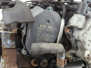 Форсунка топливная, ориг. номер 03L130277, 03L130855X, Volkswagen Eos 2006-2010