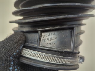 Патрубок корпуса воздушного фильтра, ориг. номер 68584765AA, Dodge Hornet 2022-2026