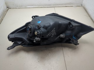 Фара (передняя) правая, ориг. номер 811300D450, Toyota Yaris 2010-2014
