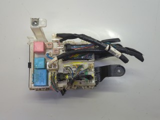 Блок предохранителей, ориг. номер 8273001031, Pontiac Vibe 2008-2010