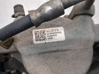 Суппорт левый передний, ориг. номер 84113177, Cadillac XT4 2018-2023