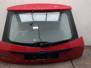 Крышка (дверь) багажника Ford Focus 2001-2005