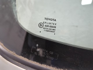 Крышка (дверь) багажника, Toyota Avensis 2000-2003