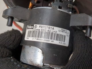 Двигатель отопителя (моторчик печки), ориг. номер F970761A, Opel Corsa 2003-2006