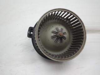 Двигатель отопителя (моторчик печки) Mitsubishi Carisma 1995-1999