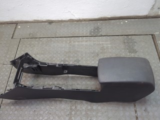 Консоль салона (кулисная часть) Mazda 6 2005-2008