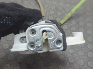 Замок двери левый передний, ориг. номер KD4759310, Mazda CX-5 2011-2015