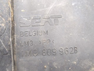 Защита арок (подкрылок) правая передняя, ориг. номер 1M0809962B, Seat Leon 1999-2005