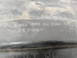 Защита арок (подкрылок) правая передняя, ориг. номер A1638840822, Mercedes ML W163 2001-2005