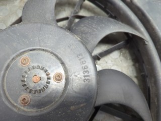 Вентилятор радиатора, ориг. номер 3M5H8C607NA, Ford Focus 2001-2005