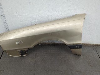 Крыло левое переднее Audi 80 1986-1992