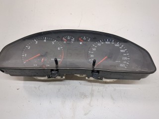 Щиток приборов (приборная панель) Audi A4 1994-1997
