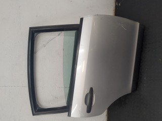 Стекло боковой двери правое заднее Citroen C4 2004-2014