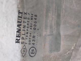 Стекло боковой двери правое заднее, ориг. номер 7700828353, Renault Scenic 1999-2003