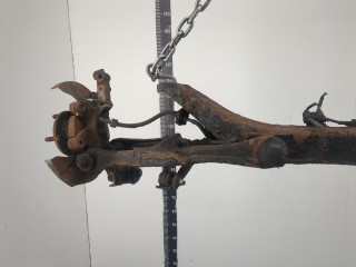 Балка подвески задняя, ориг. номер E01628400A, Mazda MX-3 1991-1998