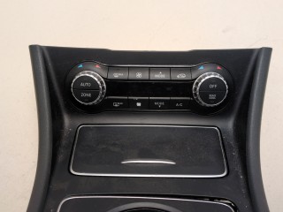 Переключатель отопителя (печки), ориг. номер A2469003916, Mercedes GLA X156 2017-2020