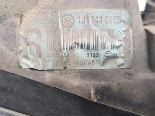 Фара (передняя) правая, ориг. номер 1J1941016B, Volkswagen Golf 4 1997-2006