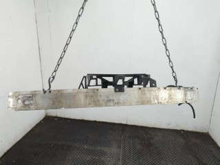 Усилитель бампера передний Opel Zafira B 2005-2008