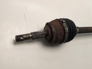 Полуось (приводной вал, шрус) правая передняя, ориг. номер 391004M776, Nissan Almera 1998-2000