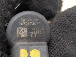 Форсунка топливная, ориг. номер 9674973080, 36001728, Volvo V50 2007-2012